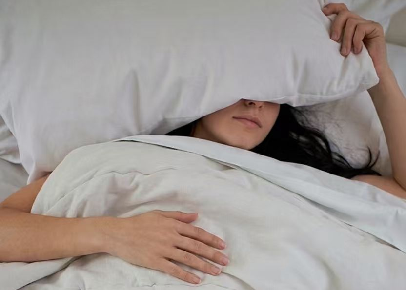 "Waking up tired isn't just about how long you sleep — it's about whether your brain is ready to wake up."